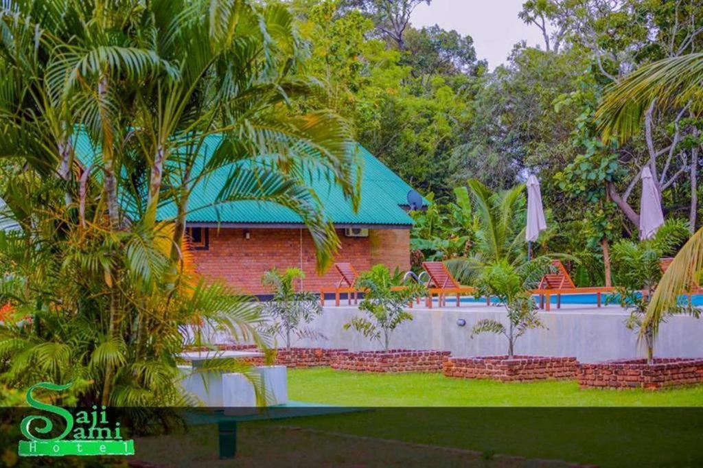 Saji-Sami Hotel Anuradhapura Buitenkant foto