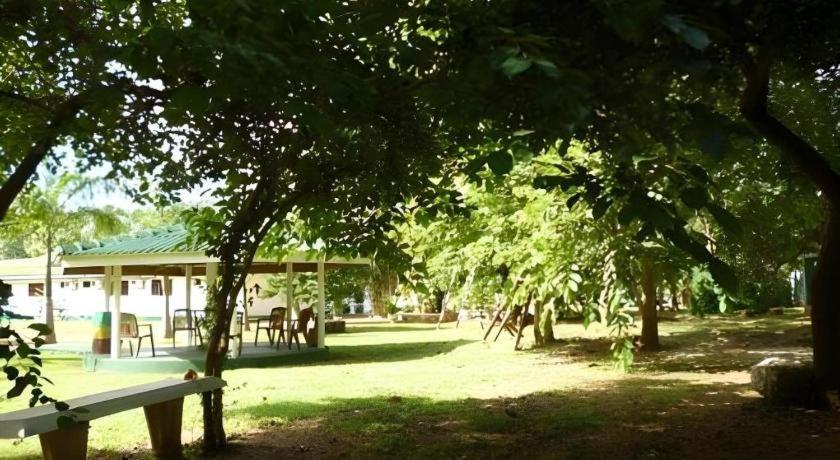 Saji-Sami Hotel Anuradhapura Buitenkant foto