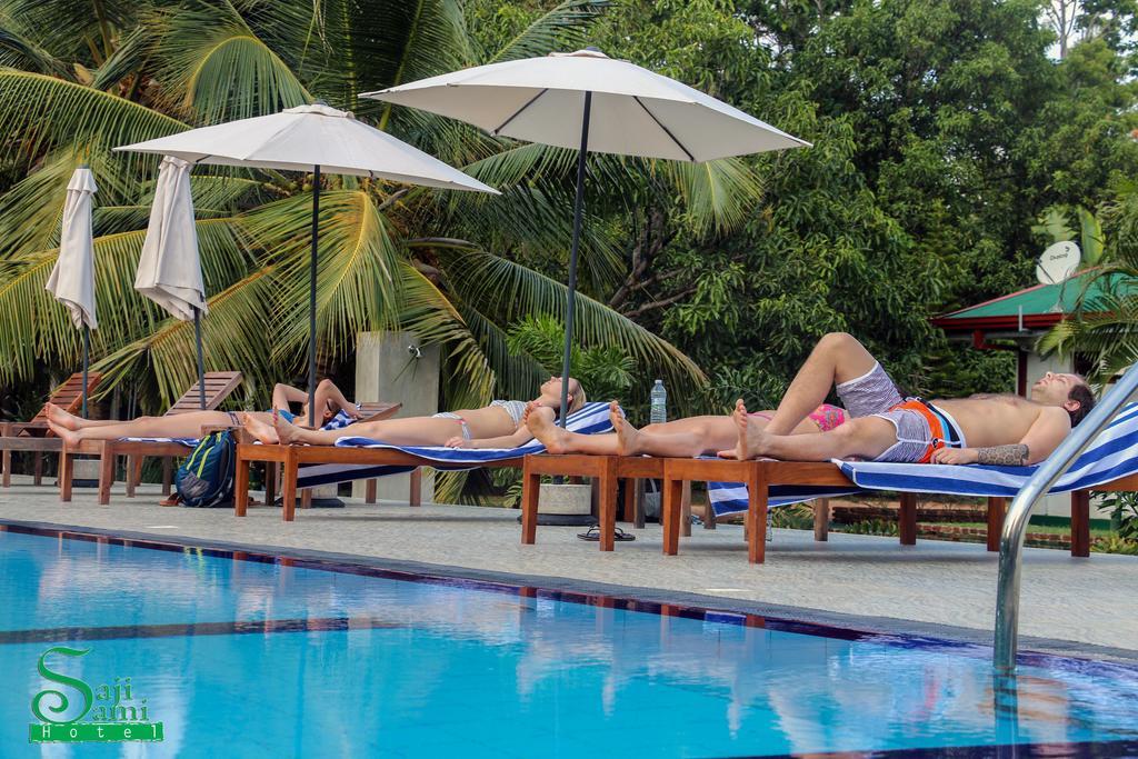 Saji-Sami Hotel Anuradhapura Buitenkant foto